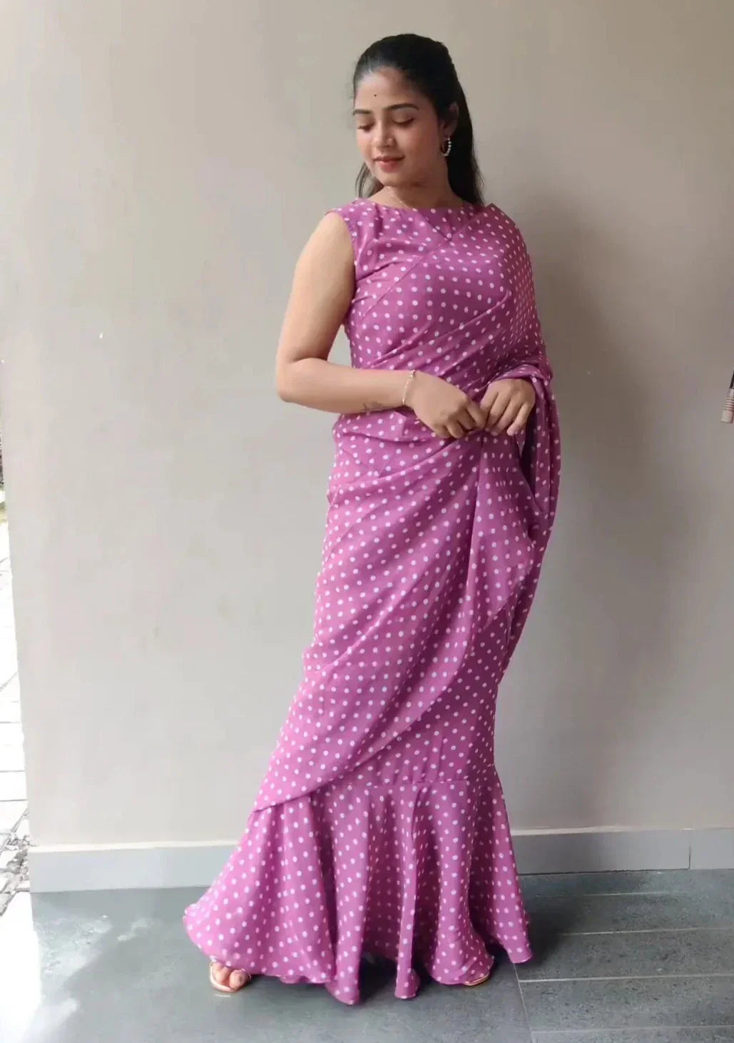 2014 PINK BUTTI SAREE GOWN