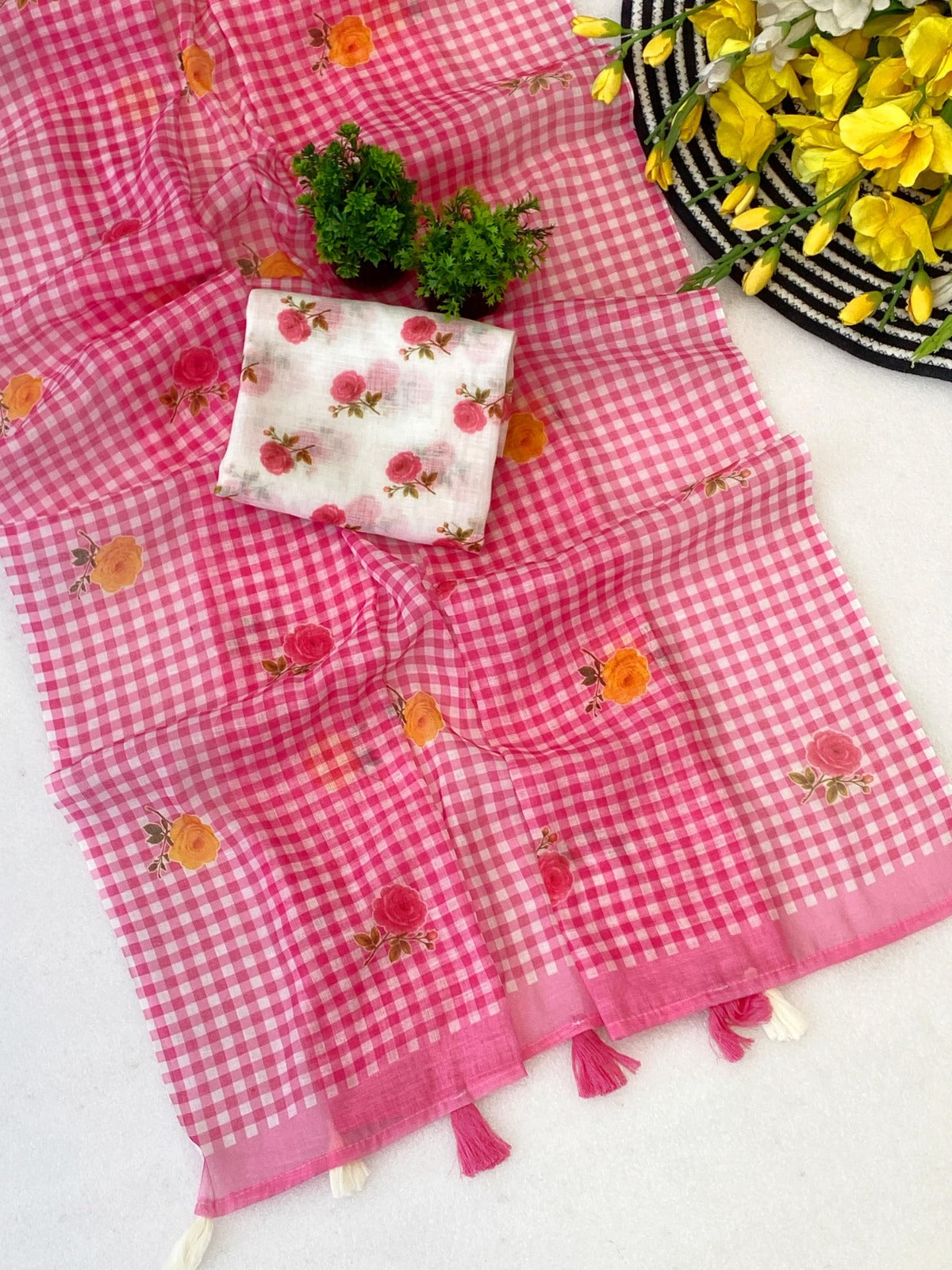 Pink Soft Linen Saree with Checks Pattern and Floral Motifs With Blouse ( VALC7 )