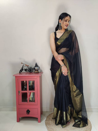 1011 GEORGETTE SAREE WITH GOLD PATTA